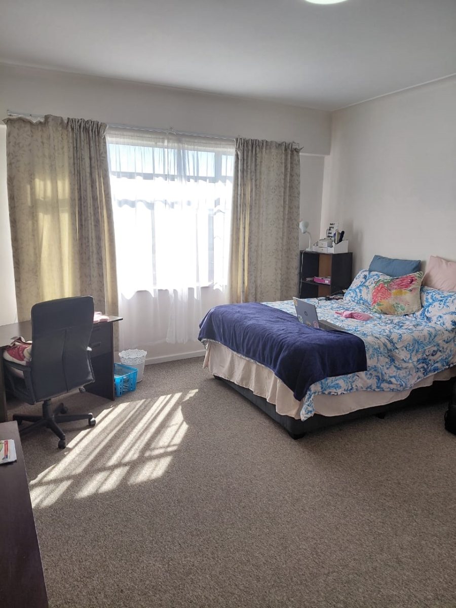 To Let 2 Bedroom Property for Rent in Summerstrand Eastern Cape
